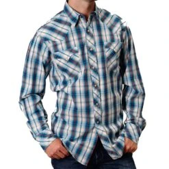 Roper Men's Navy And Red Plaid Two Pocket Snap Shirt