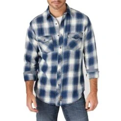 Wrangler Men's Retro Premium Blue Plaid Button Shirt
