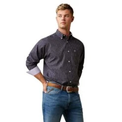 Ariat Men's Wrinkle Free Fitzgerald Fitted Shirt